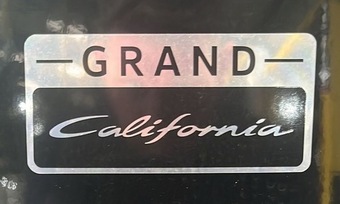 b05af4f154_Grand Cali Badge.jpg